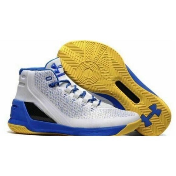 curry 3 home